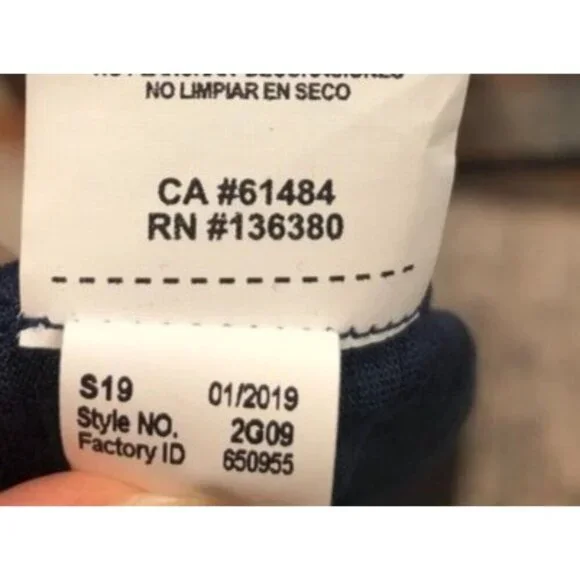 Atlanta Braves Long Sleeve Shirt MLB Baseball Logo Navy Blue Adult Small S NWT - Picture 8 of 8